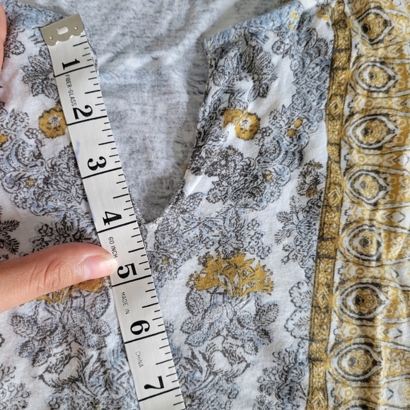 Lucky Brand Floral Paisley Multipattern Tie Front V Split Neckline Shirt - Picture 7 of 8